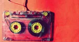 Logo da Nostalgica 104.9 FM
