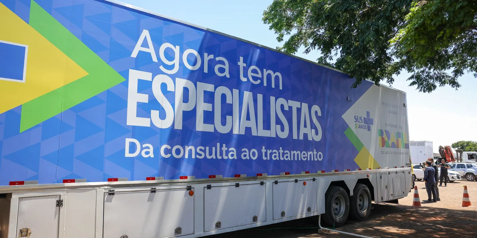 Now Tem Especialistas lança em Manguinhos carreta de saúde da mulher