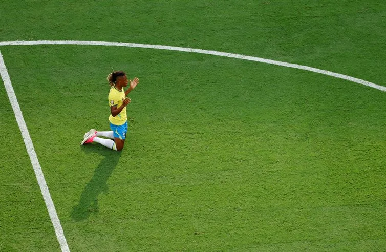 Conheça opções do Brasil para a próxima Copa; meio-campo é o foco