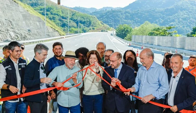 Governo inaugura primeira etapa da rodovia na Serra das Araras, no Rio
