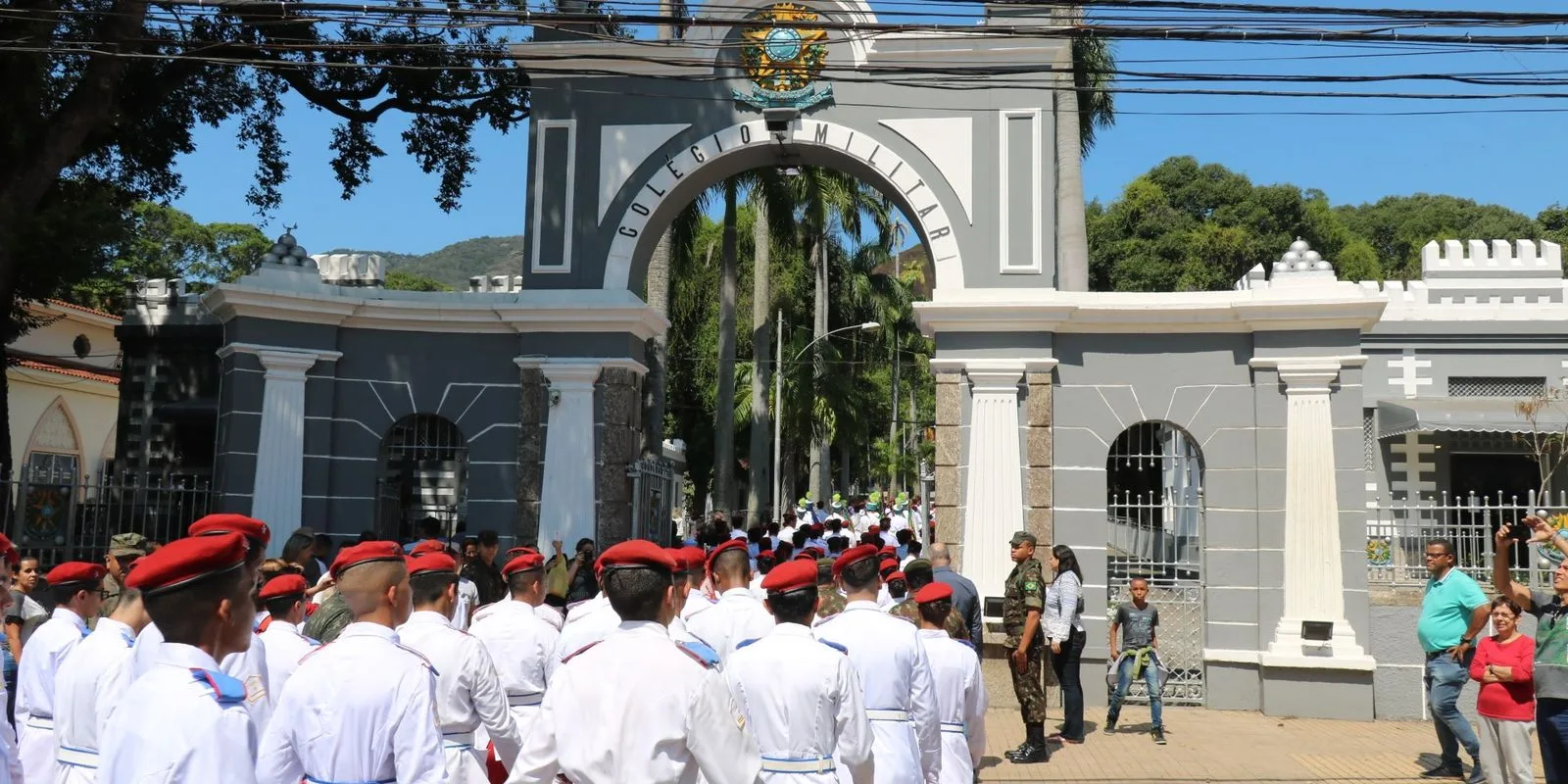 MPF quer que Colégio Militar do Rio suspenda concurso para professor