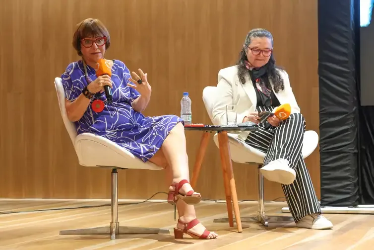 Simpósio no Rio discute futuro da mídia sonora no Brasil