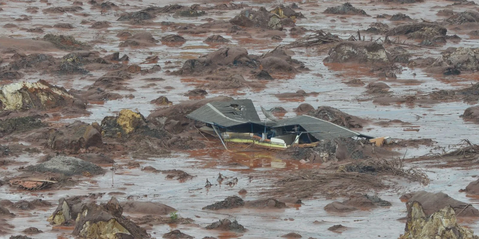 Tragédia de Mariana: Samarco prorroga adesão a programa de indenização